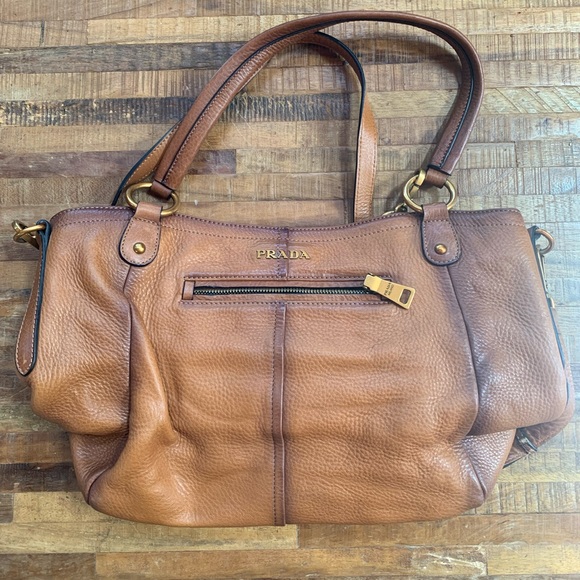 Prada brown leather bag excellent condition - Picture 1 of 3